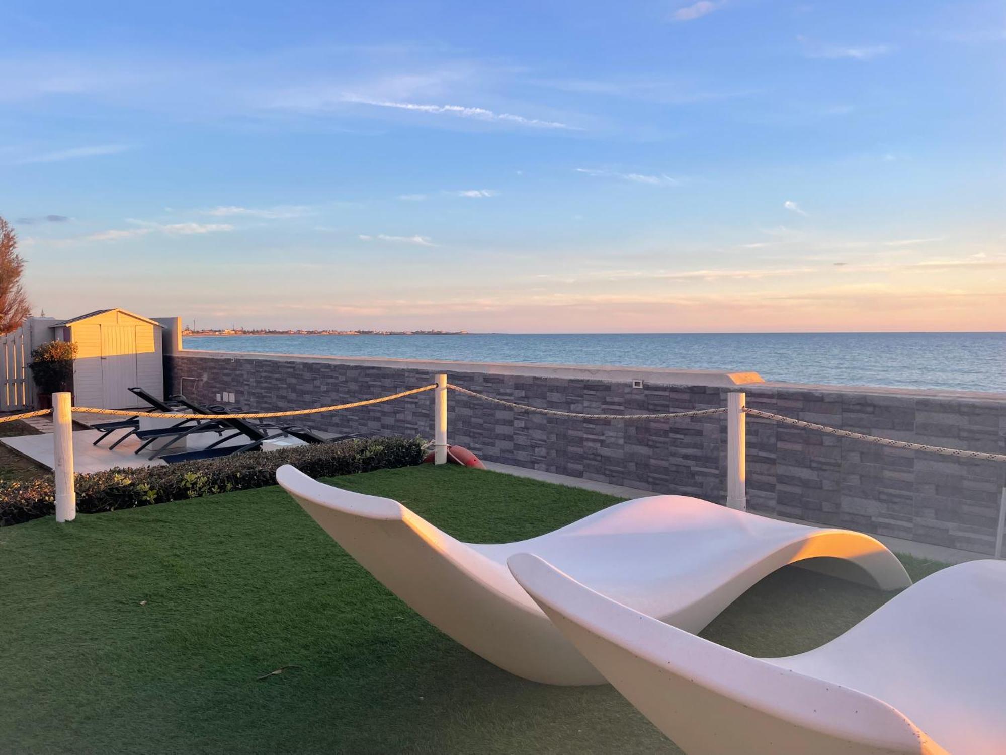 Suitebeach B&B And Resort Марсала Экстерьер фото